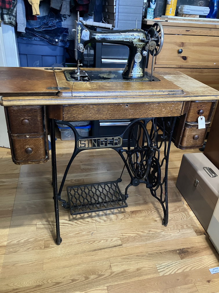 Singer 127-3 (G7672290)